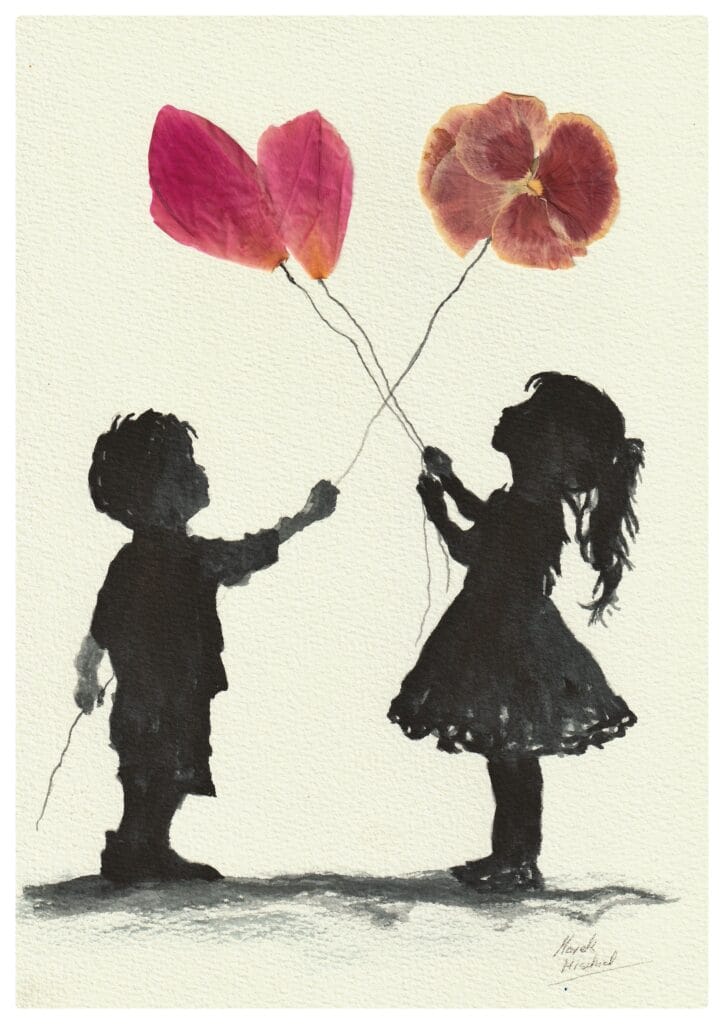 dziewczynka i chlopiec trzymajacy skrzyzowane kwiaty w gorze jak latawce